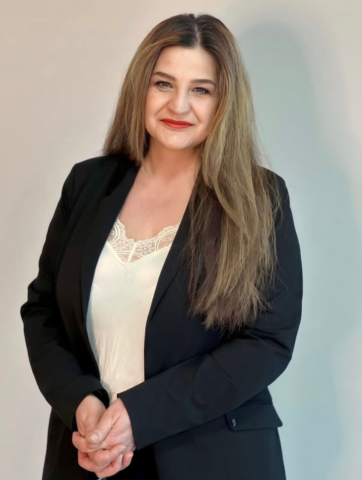 Ishi, Microblading-Artist bei Beau Cosmetics in Urmitz